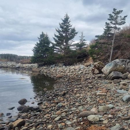Oceanfront Apartments Port Dufferin Екстериор снимка