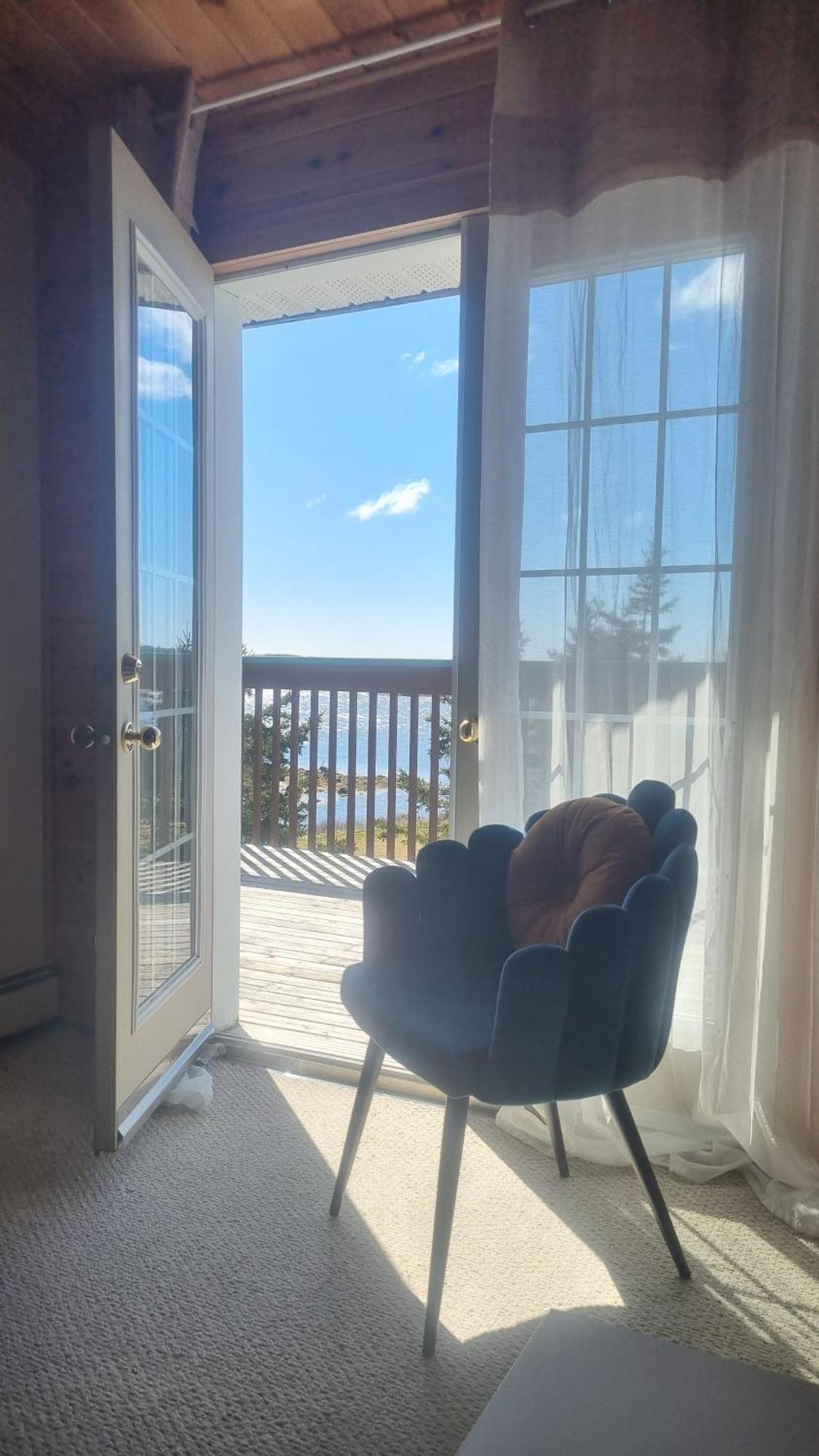 Oceanfront Apartments Port Dufferin Екстериор снимка